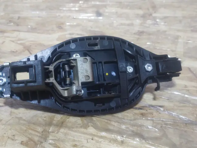 Ручка двери передняя правая Range Rover L322