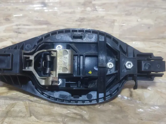 Ручка двери задняя правая Range Rover L322