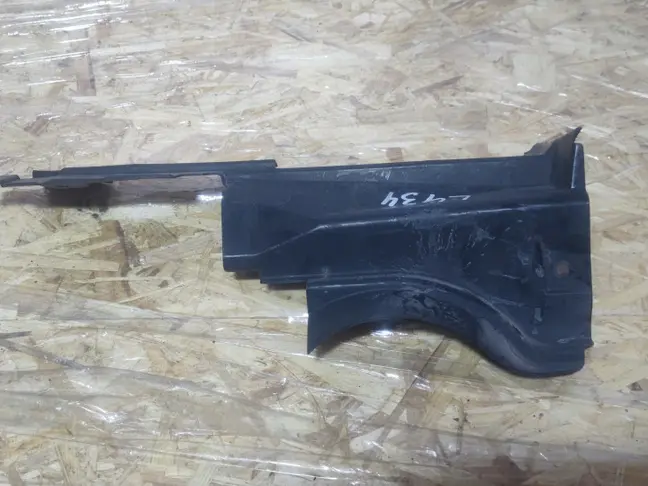 Пыльник радиатора Range Rover 3 L322 05-09