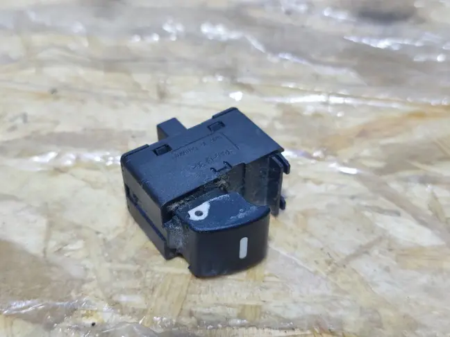 Кнопка стеклоподьемника Range Rover 3 L322