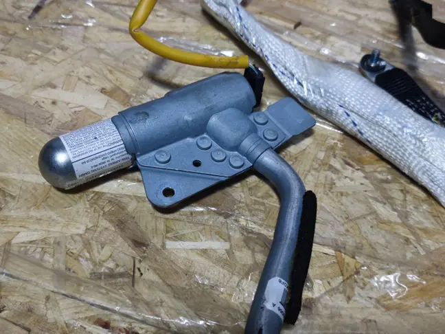 Шторка безопасности правая Range Rover L322 02-09