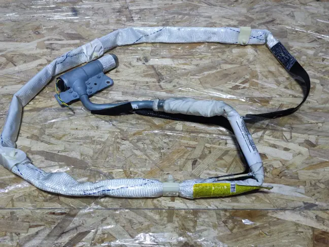 Шторка безопасности левая Range Rover L322 02-09