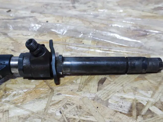 Форсунка топливная Range Rover L322 3.6 1,8,3,6 ц