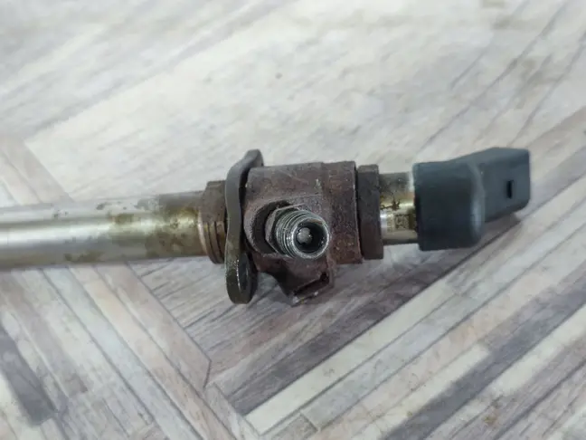 Форсунка топливная Range Rover L322 3.6 2,7,4,5 ц