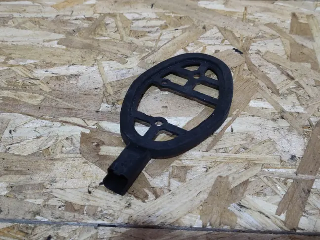 Антенна датчика давления в шинах Land Rover