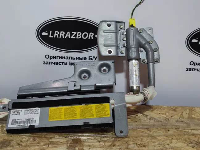 Шторка в потолок правая Range Rover L322 02-09