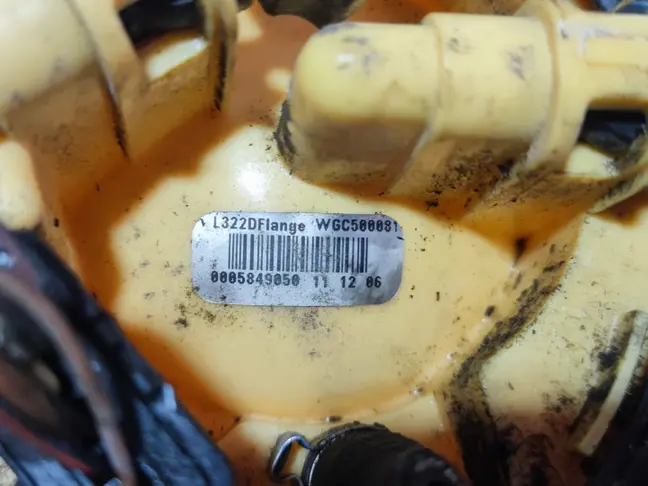 Крышка топливного бака Range Rover L322 3.6