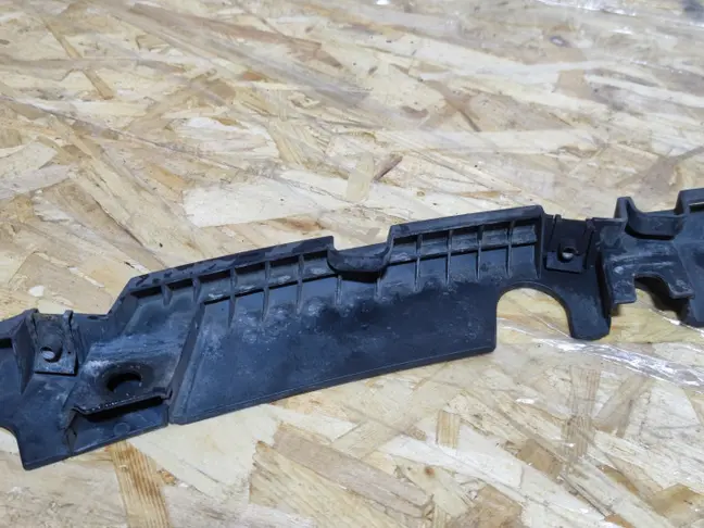 Кронштейн фары правый Range Rover L322