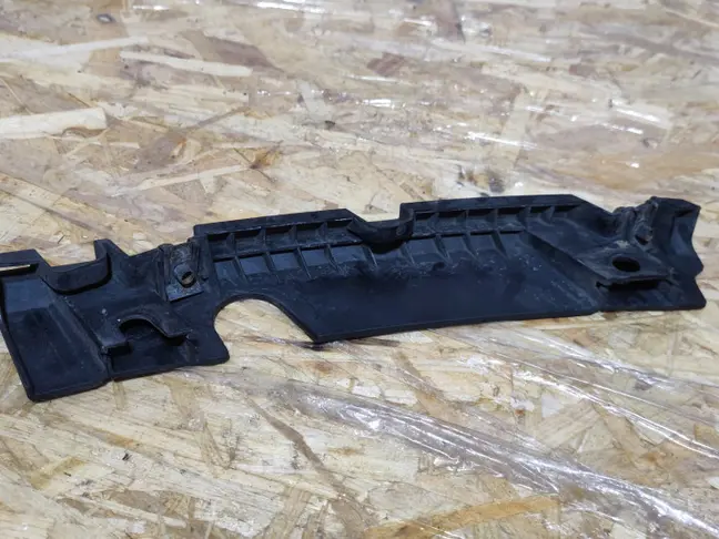 Кронштейн фары левый Range Rover L322