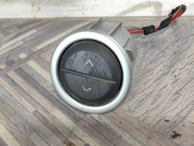 Кнопка открывания бардачков Range Rover L322 07-09