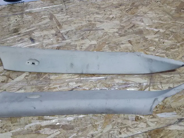 Обшивки стоек лобового стекла Range Rover L322