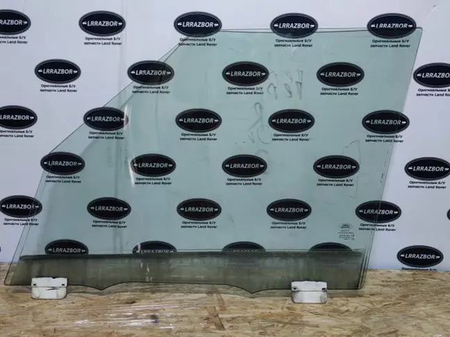 Стекло двери передней правой Range Rover L322