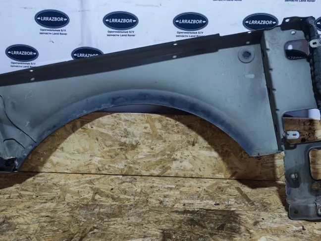 Крыло переднее правое Range Rover 3 L322 05-12