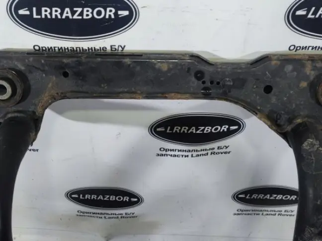 Подрамник раздаточной коробки Range Rover L322