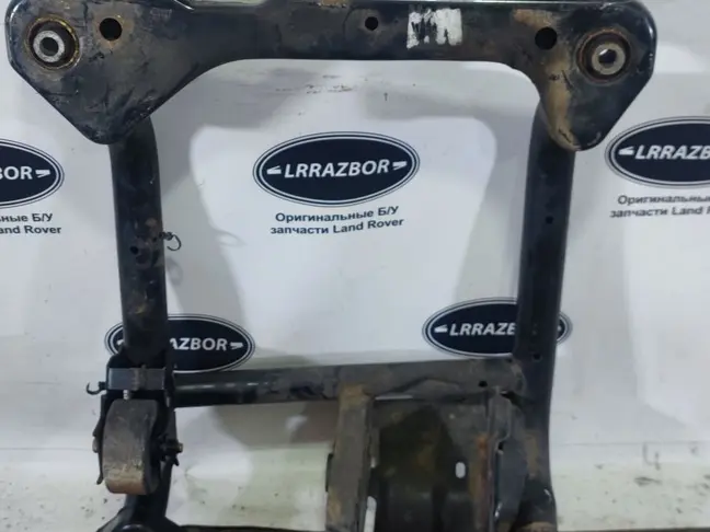 Подрамник раздаточной коробки Range Rover L322