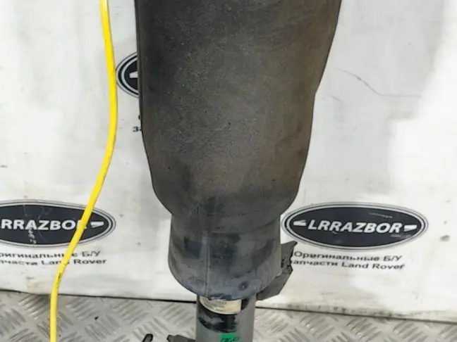 Стойка в сборе правая передняя Range Rover 3 L322