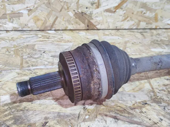 Привод задний левый Range Rover L322 05-12