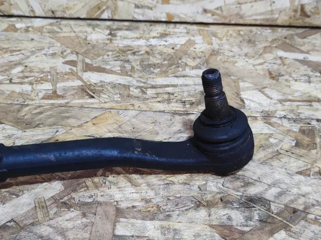 Тяга рулевая с наконечником Range Rover L322