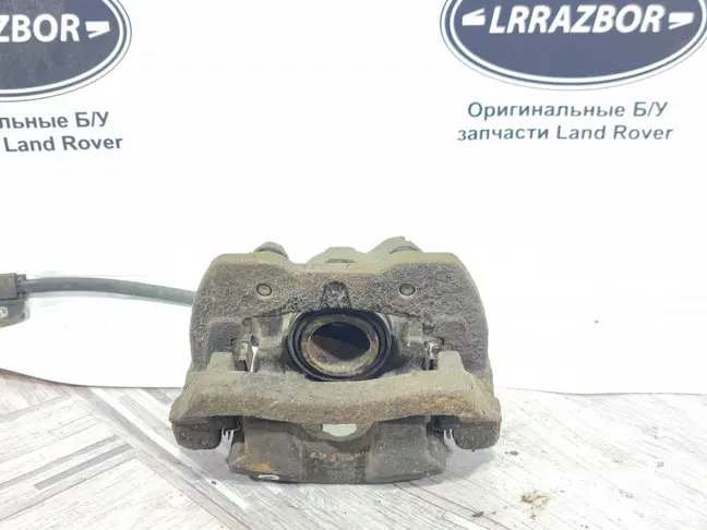 Суппорт задний правый Range Rover L322 3.6 4.2