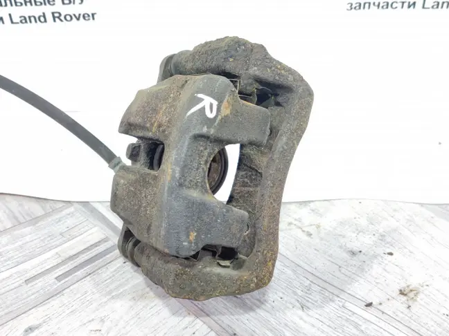 Суппорт задний правый Range Rover L322 3.6 4.2