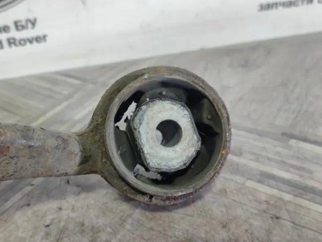Рычаг передний нижний левый Range Rover L322 02-12