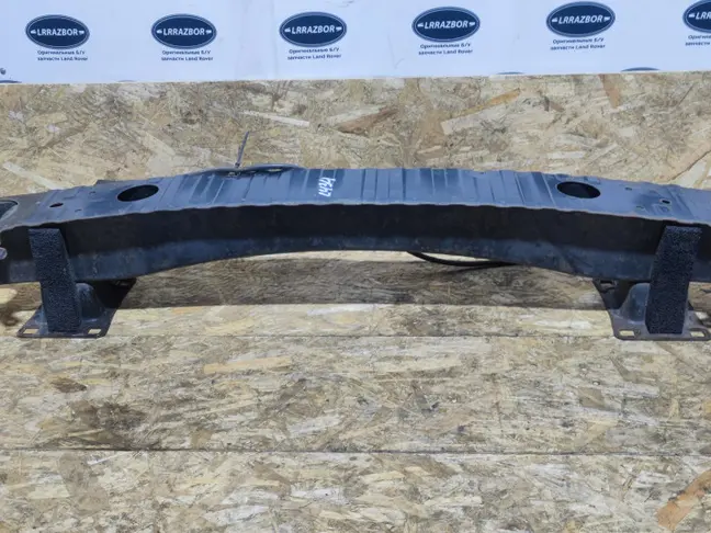 Усилитель переднего бампера Range Rover L322 05-09