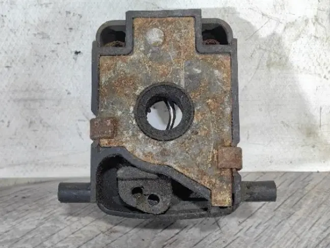 Замок капота Range Rover L322 2002-2012