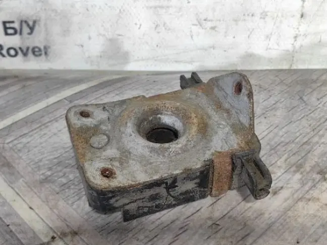 Замок капота Range Rover L322 2002-2012