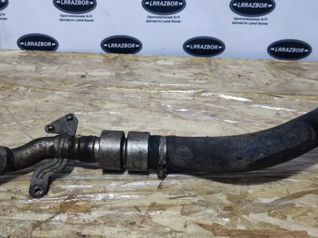 Патрубок турбины левый Range Rover 3 L322 3.6