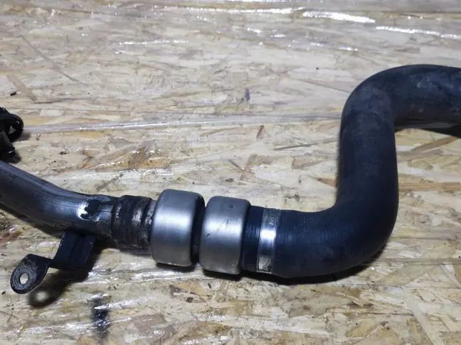 Патрубок турбины правый Range Rover 3 L322 3.6