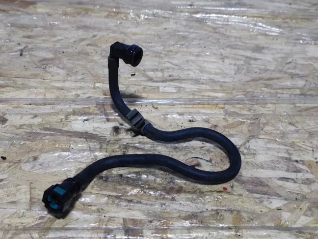 Трубка топливная Range Rover 3 L322 3.6