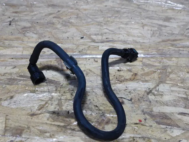 Трубка топливная Range Rover 3 L322 3.6