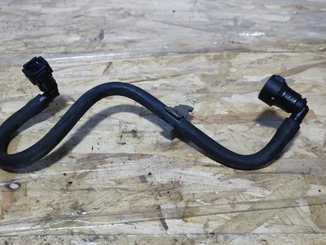 Трубка топливная Range Rover 3 L322 3.6