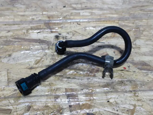 Трубка топливная Range Rover 3 L322 3.6