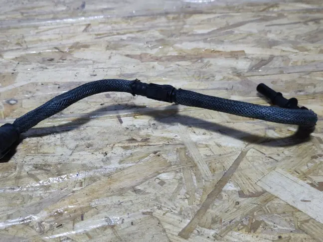 Трубка топливная Range Rover 3 L322 3.6