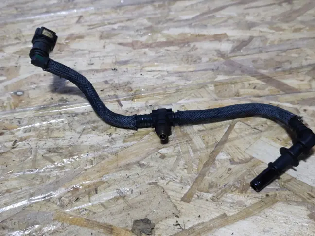 Трубка топливная Range Rover 3 L322 3.6