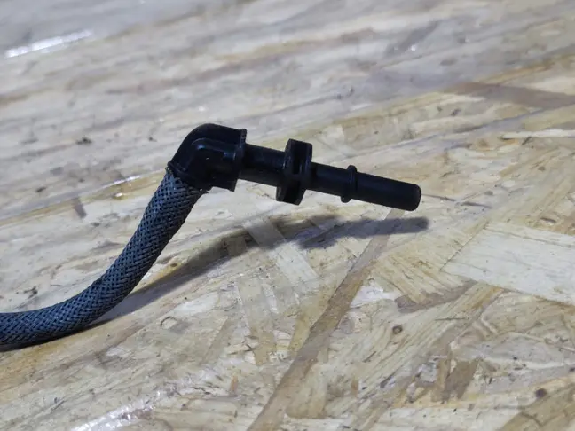 Трубка топливная Range Rover 3 L322 3.6