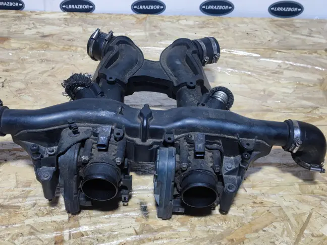 Коллектор впускной Range Rover 3 L322 3.6