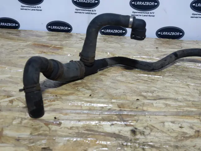 Патрубок охлаждения Range Rover 3 L322 3.6