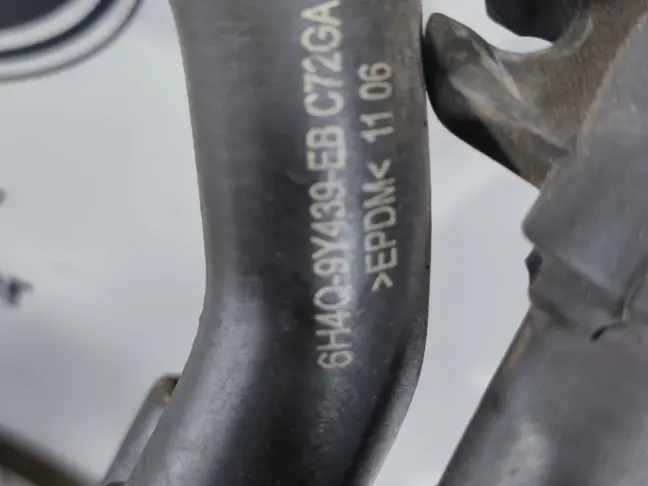 Тройник системы охлаждения Range Rover 3.6