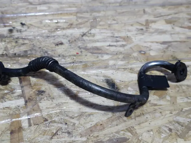 Трубка слива масла Range Rover 3 L322 3.6