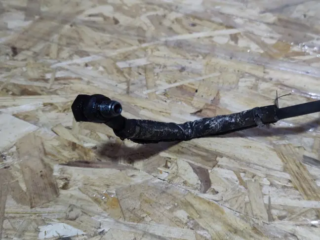 Трубка подачи масла Range Rover 3 L322 3.6