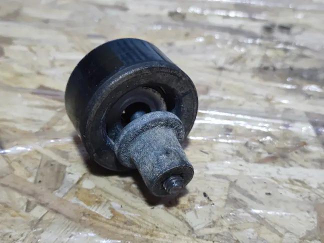 Ролик паразитный ремня Range Rover 3 L322 3.6