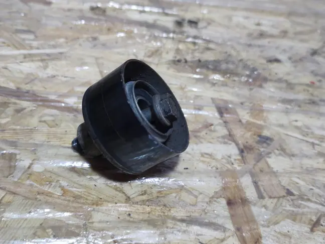 Ролик паразитный ремня Range Rover 3 L322 3.6