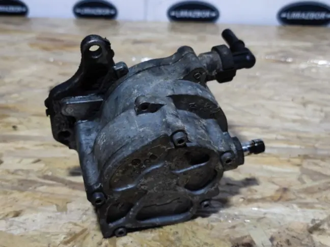 Вакуумный насос Range Rover 3 L322 05-09 3.6