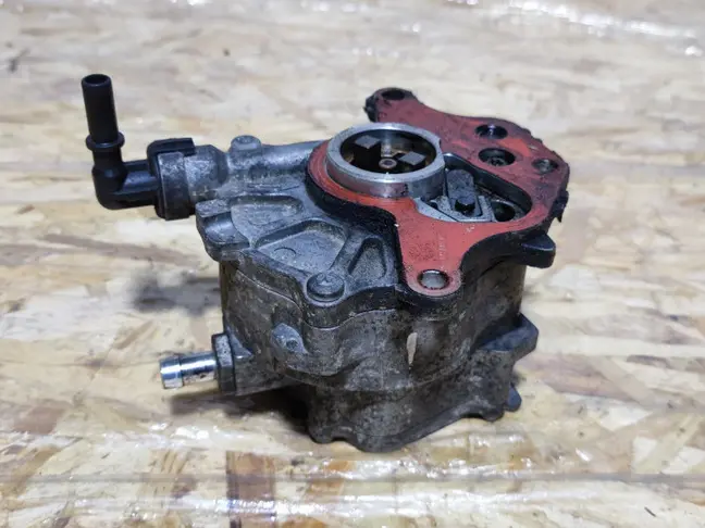 Вакуумный насос Range Rover 3 L322 05-09 3.6