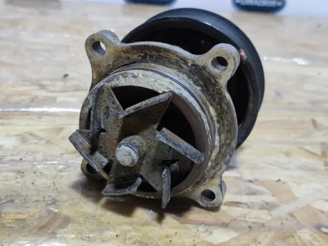 Помпа Range Rover 3 L322 05-09 3.6