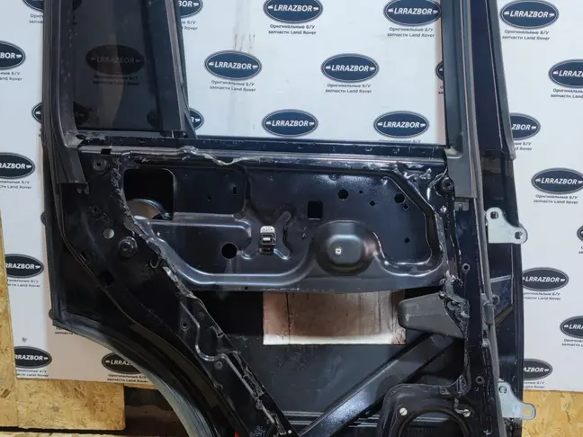 Дверь задняя левая Range Rover L322 2002-2012
