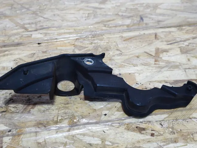 Кожух стартера Land Rover Freelander 2 2.2