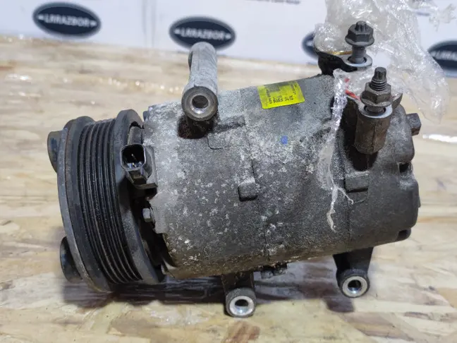 Компрессор кондиционера Land Rover Freelander 2